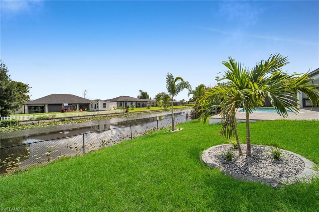 1125 SW 11th CT