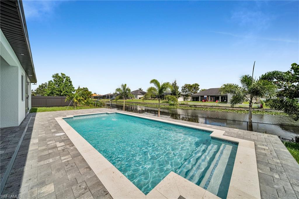 1125 SW 11th CT