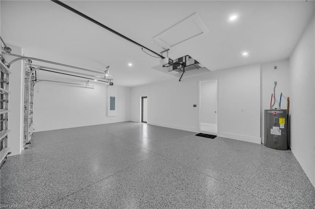 1125 SW 11th CT