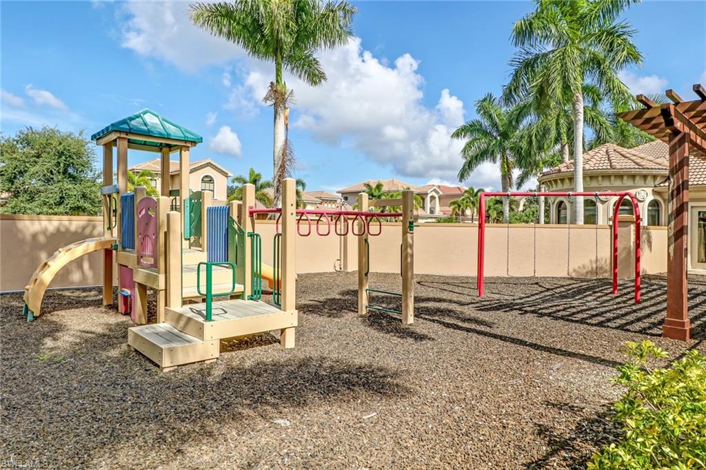 1545 Serrano CIR
