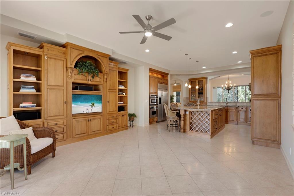 2863 Tiburon BLVD E # 102
