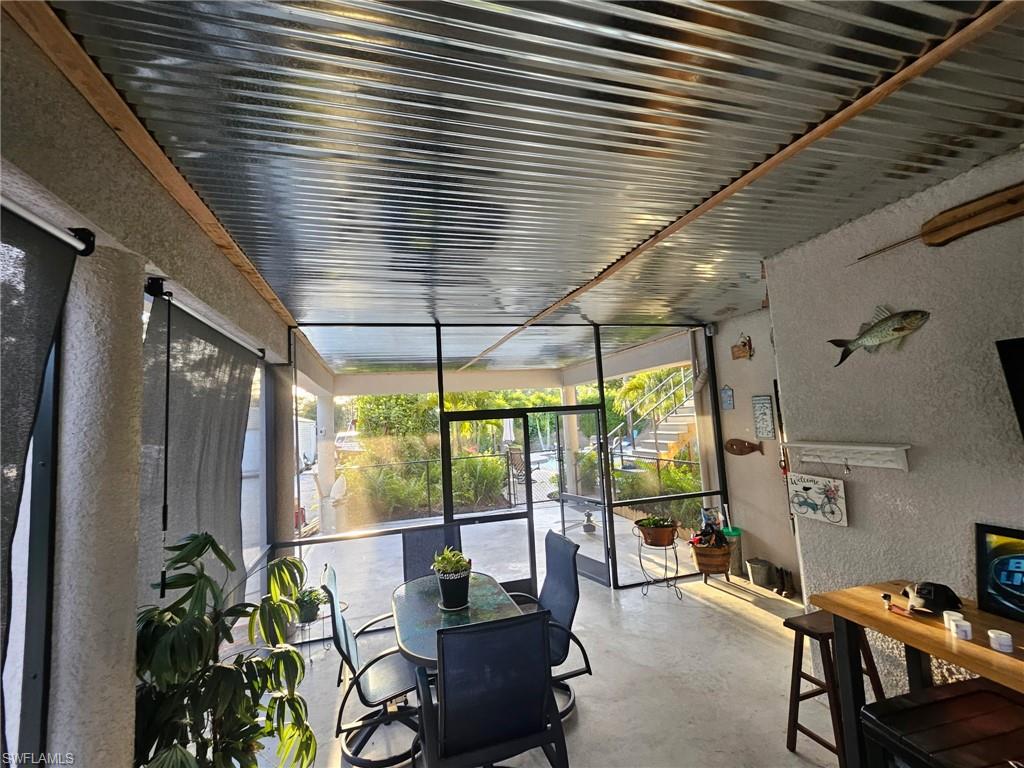 905 Clark AVE