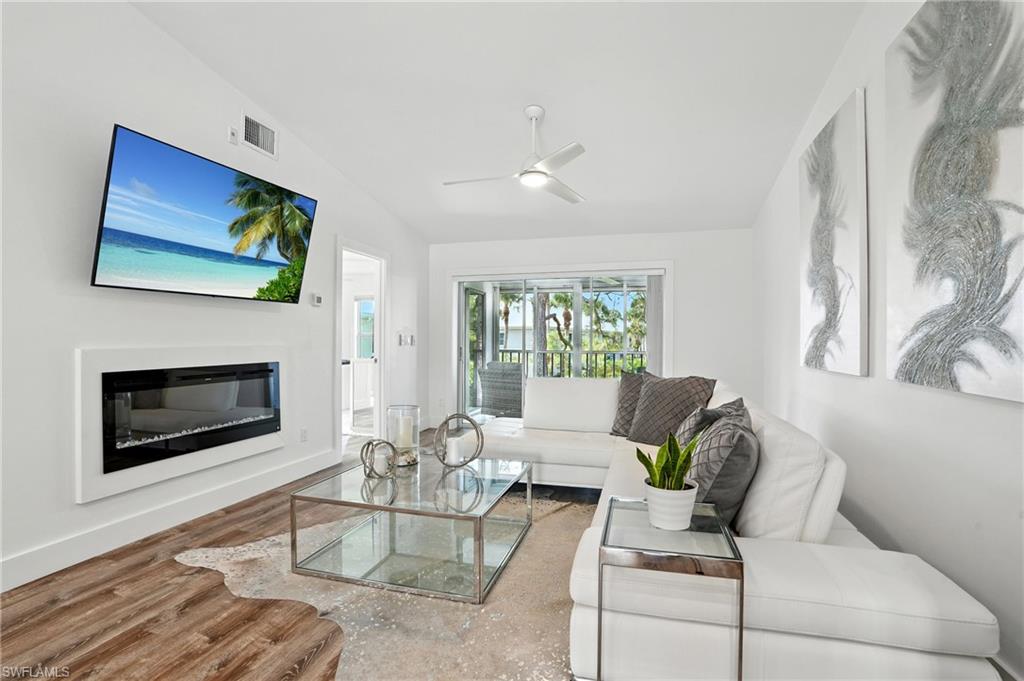 876 Gulf Pavilion DR # 201