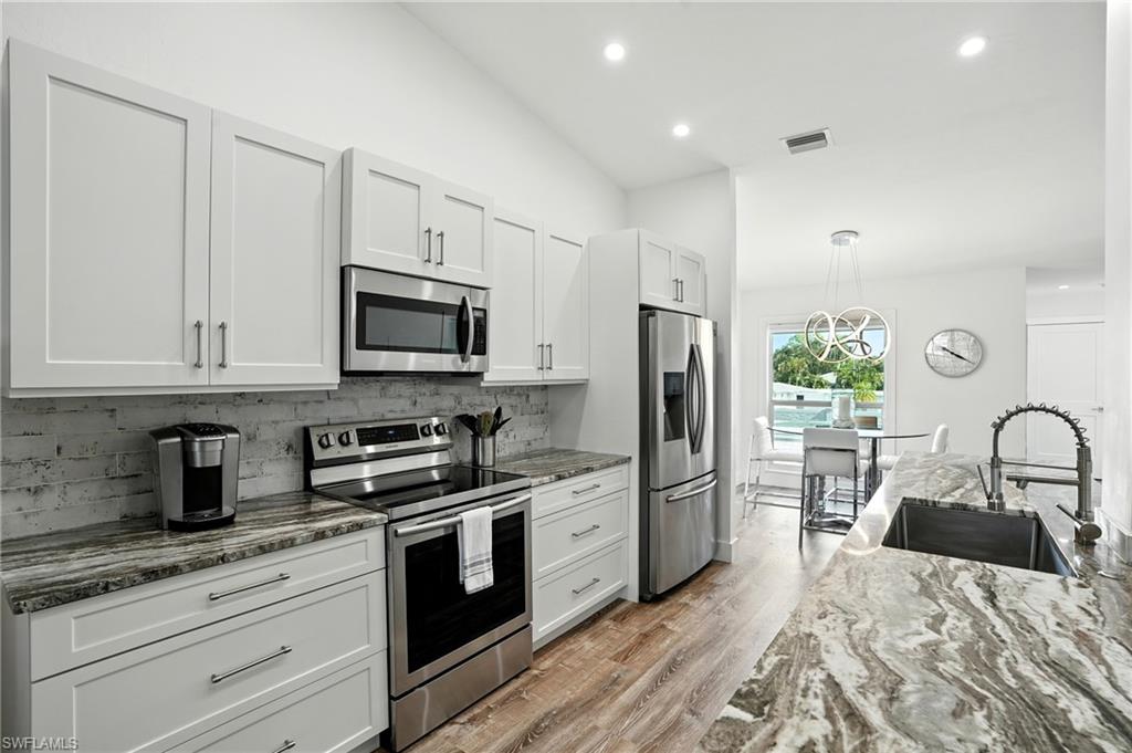 876 Gulf Pavilion DR # 201