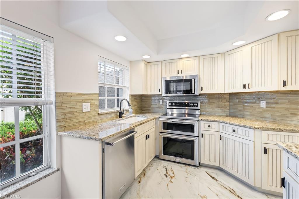 13601 Worthington WAY # 1206