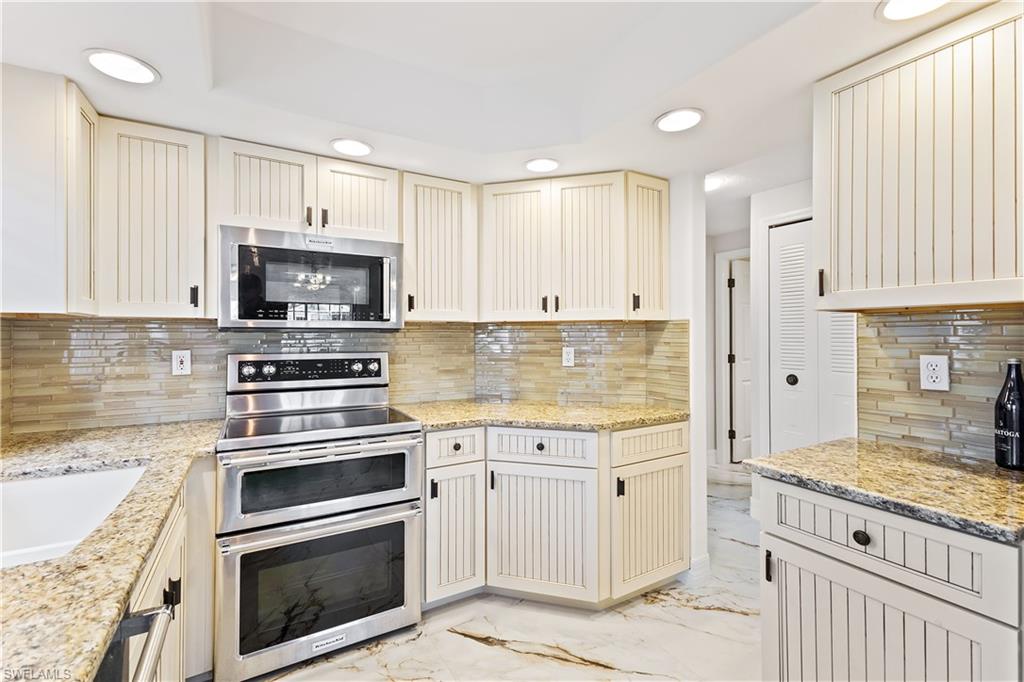 13601 Worthington WAY # 1206