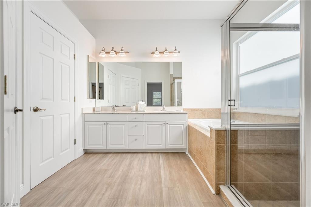 9121 Quartz LN