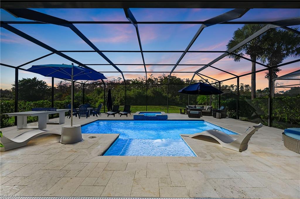 9121 Quartz LN