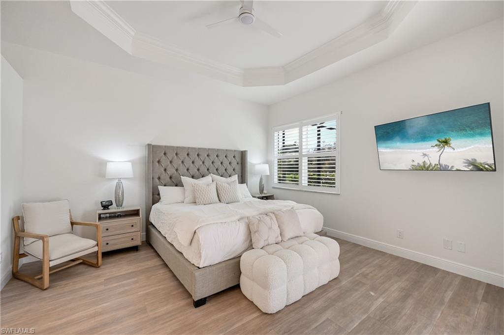 9121 Quartz LN