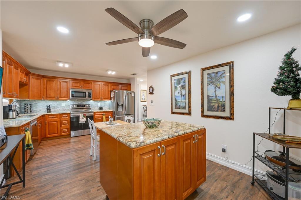 4240 Perth CT