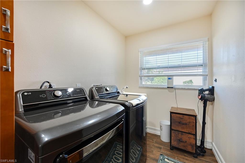 4240 Perth CT