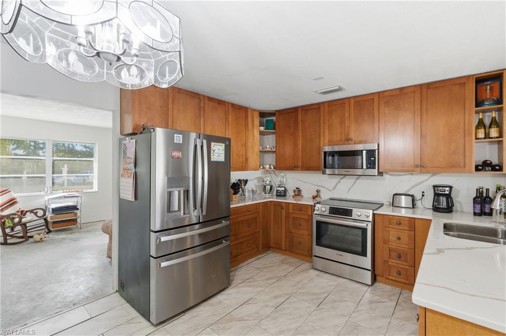 17638 Corallina DR