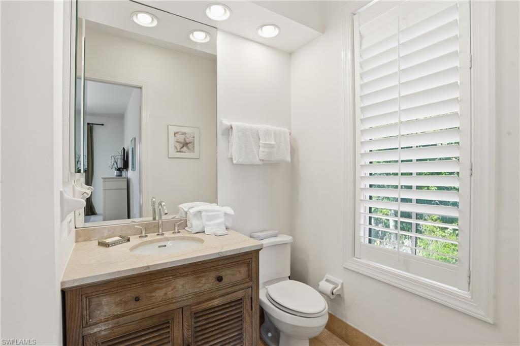 16205 Captiva DR