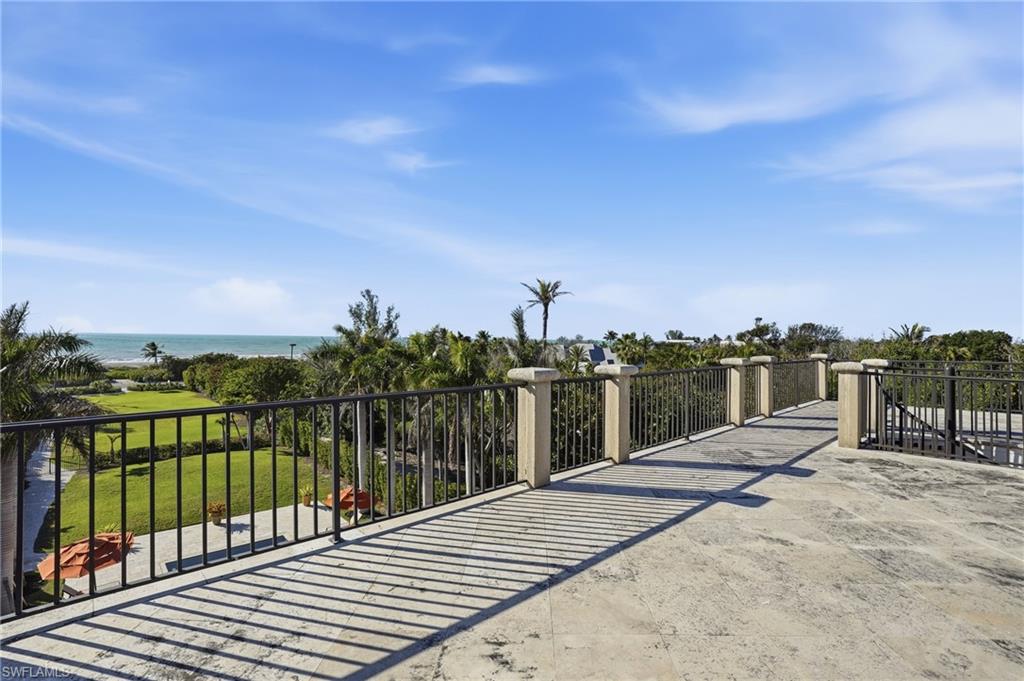 16205 Captiva DR