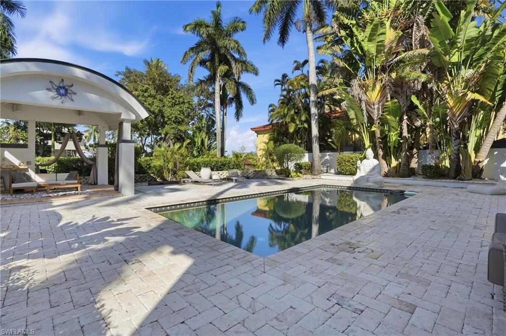 1205 Caloosa DR