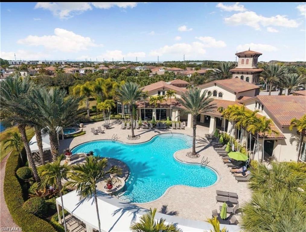 9431 Foxglove LN