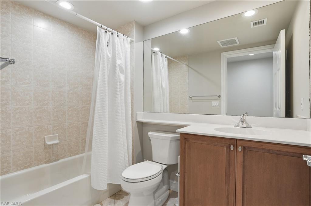 2738 Tiburon BLVD E B104