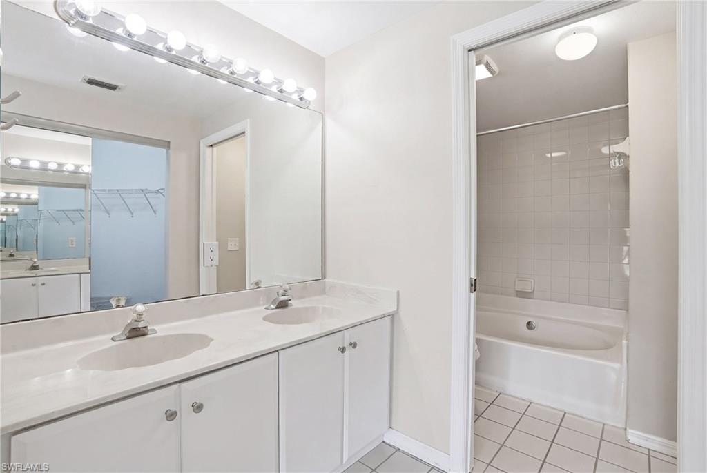 1096 Woodshire LN C202