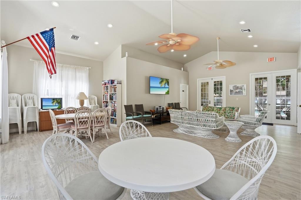1096 Woodshire LN C202