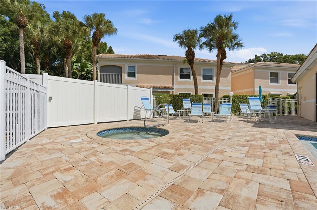 1096 Woodshire LN C202
