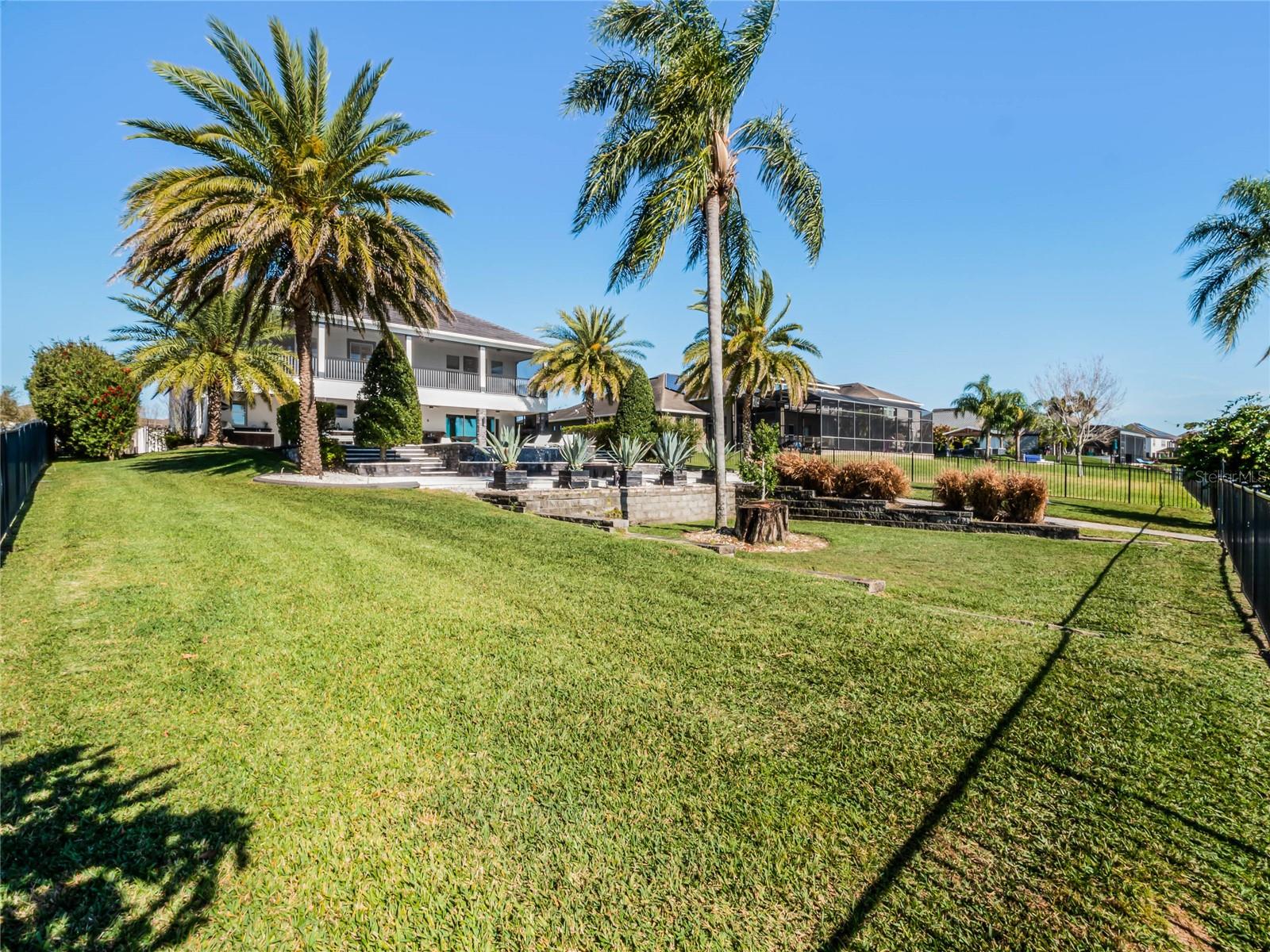 16094 JOHNS LAKE OVERLOOK DR