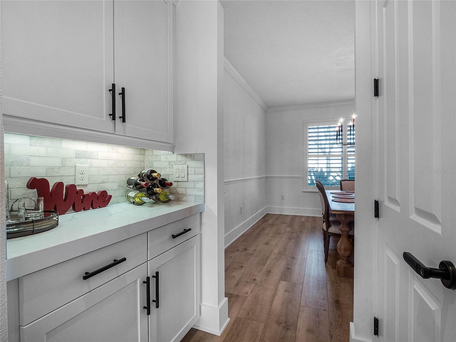 16094 JOHNS LAKE OVERLOOK DR