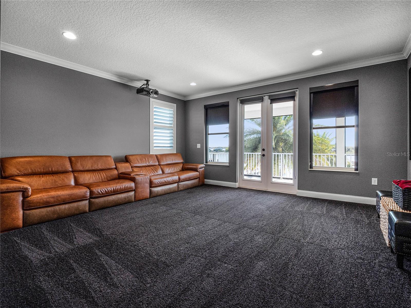 16094 JOHNS LAKE OVERLOOK DR