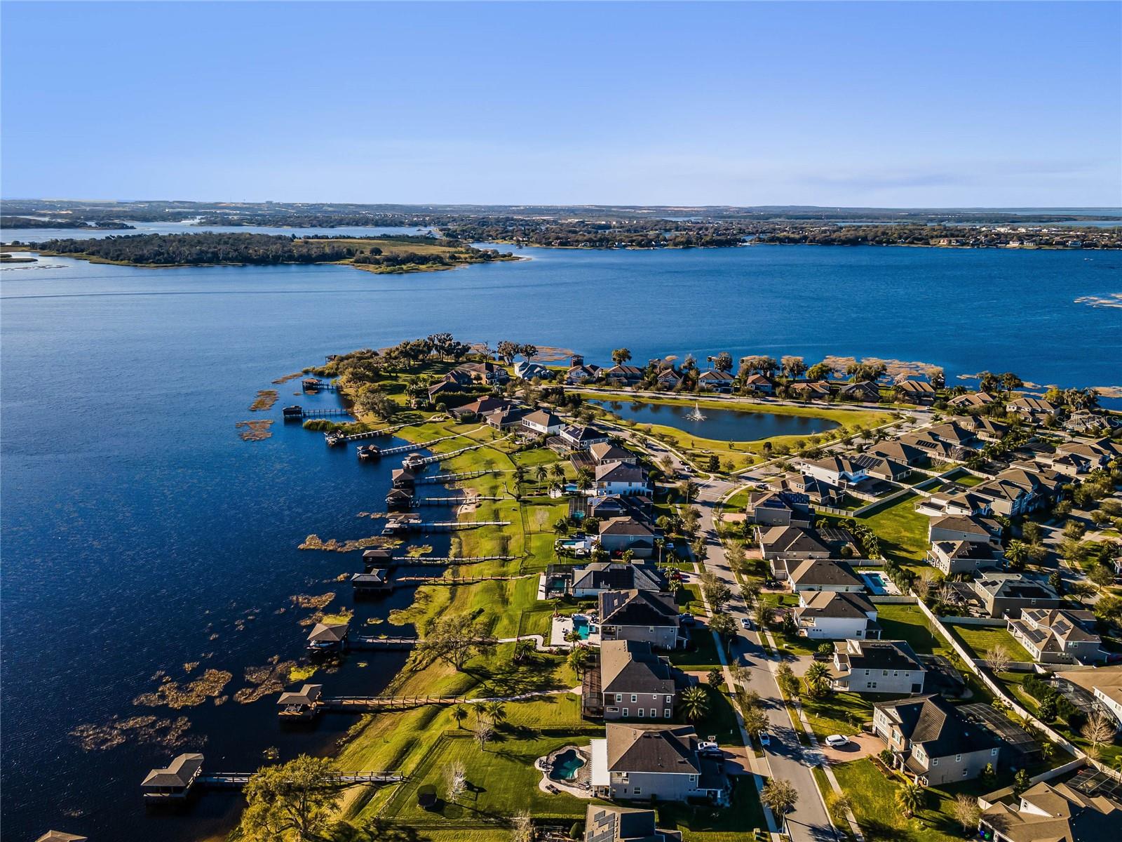 16094 JOHNS LAKE OVERLOOK DR