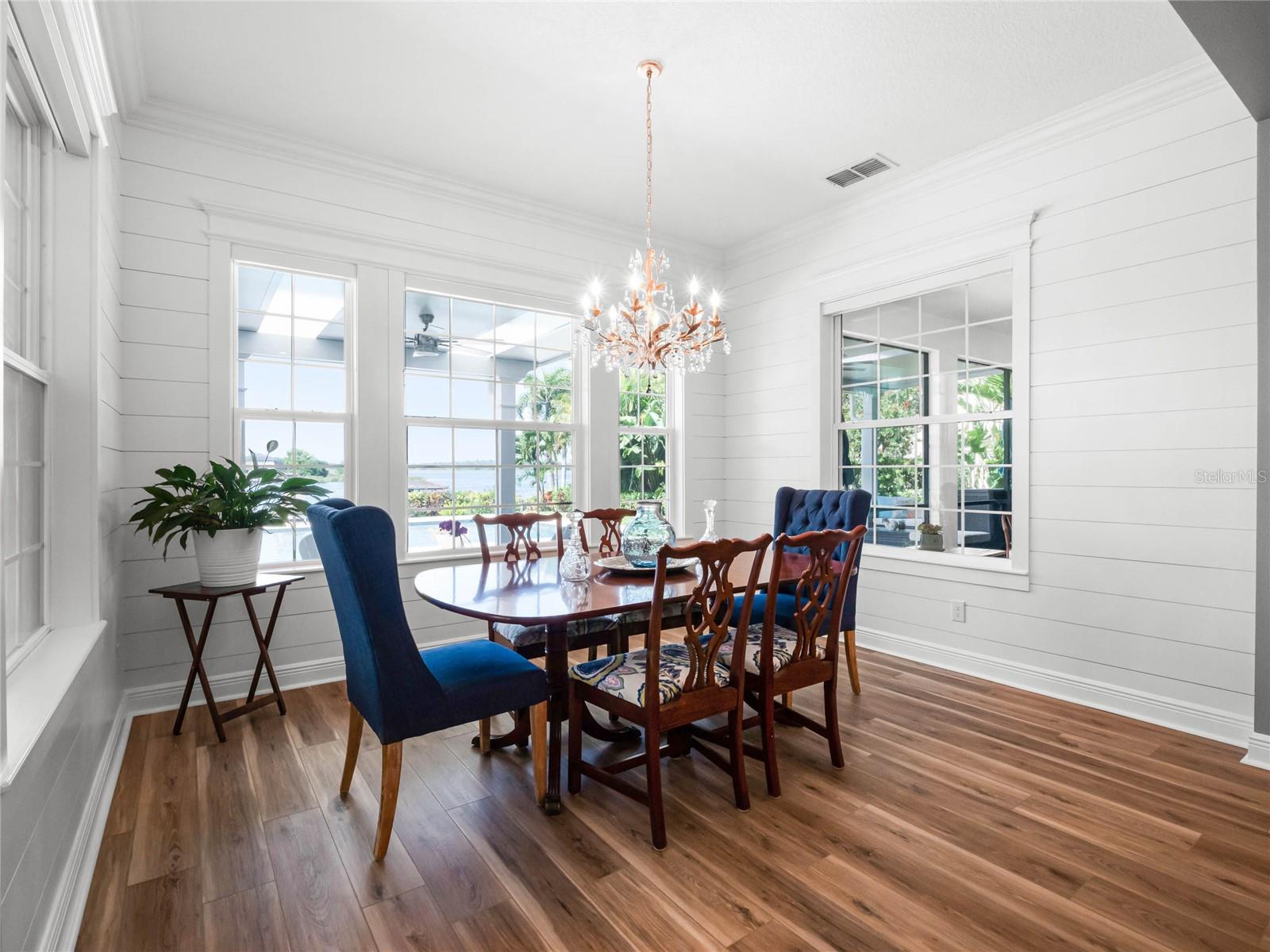 16150 JOHNS LAKE OVERLOOK DR