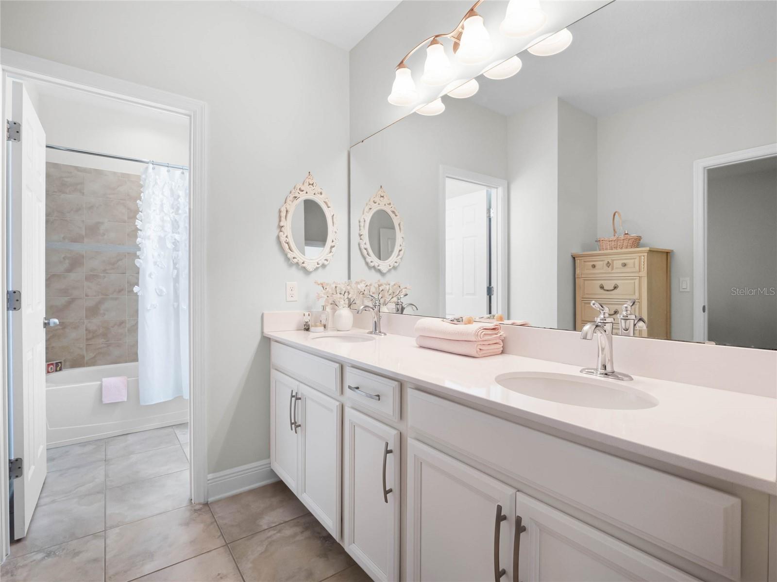16150 JOHNS LAKE OVERLOOK DR
