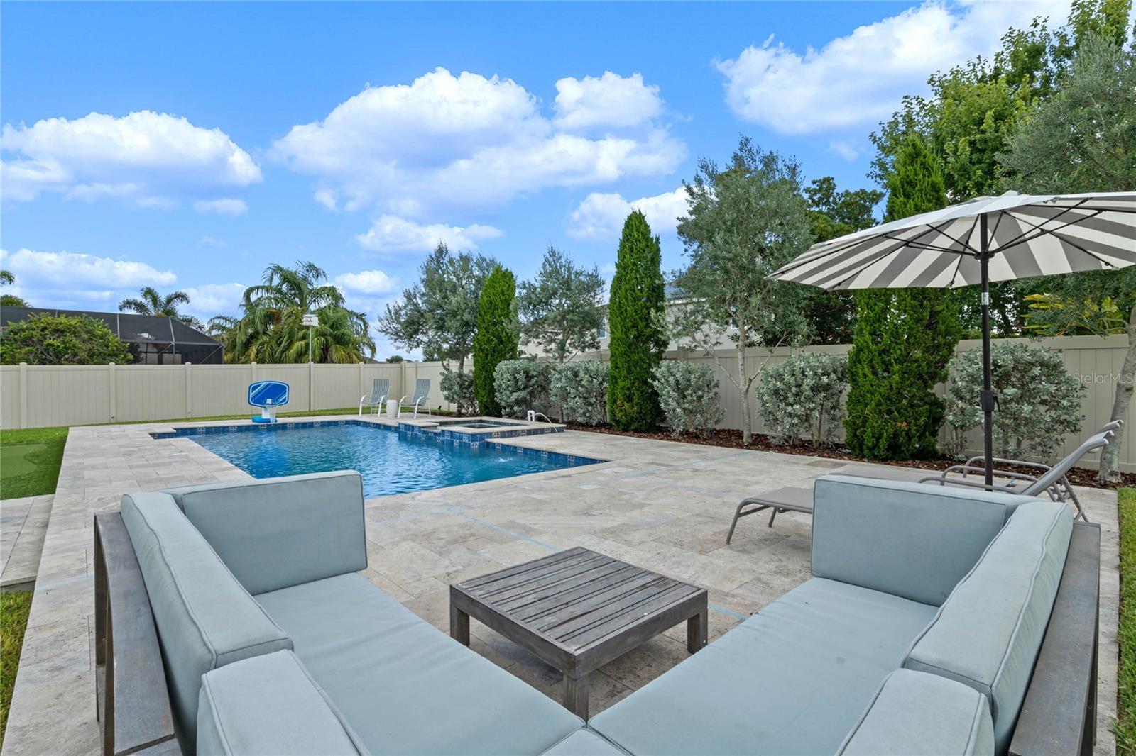 16103 JOHNS LAKE OVERLOOK DR