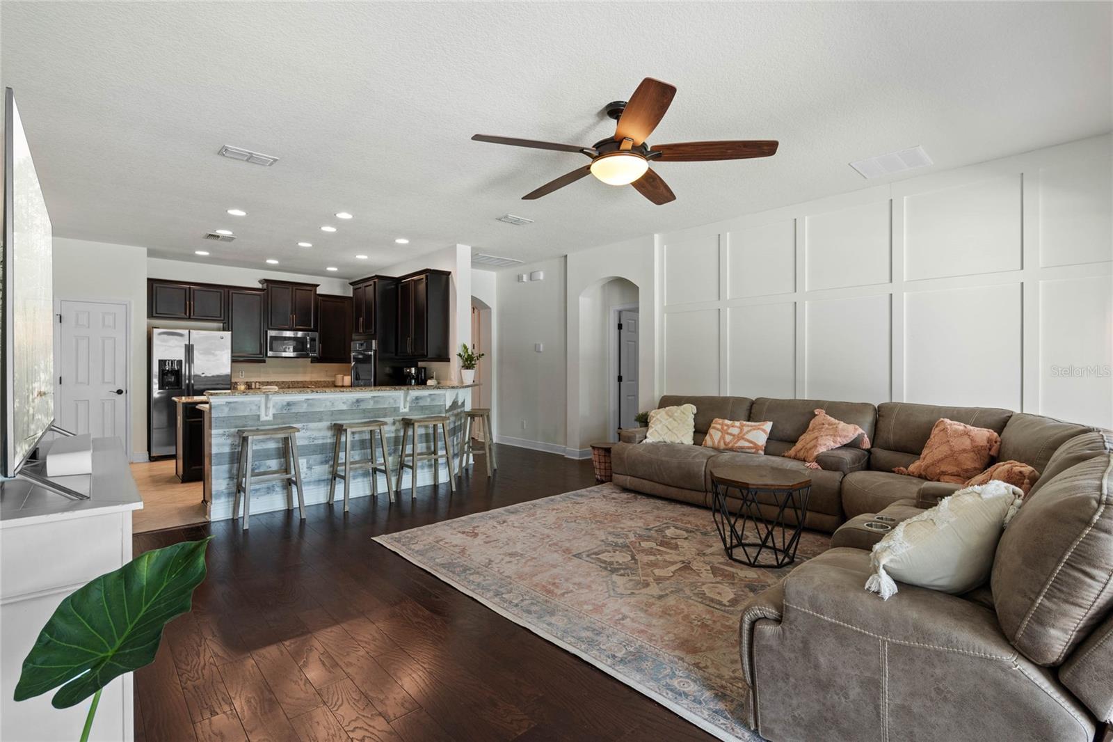 16103 JOHNS LAKE OVERLOOK DR