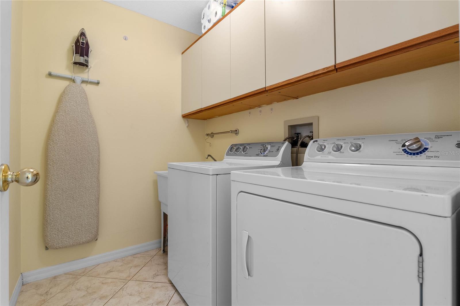 112 WEXHAM CT