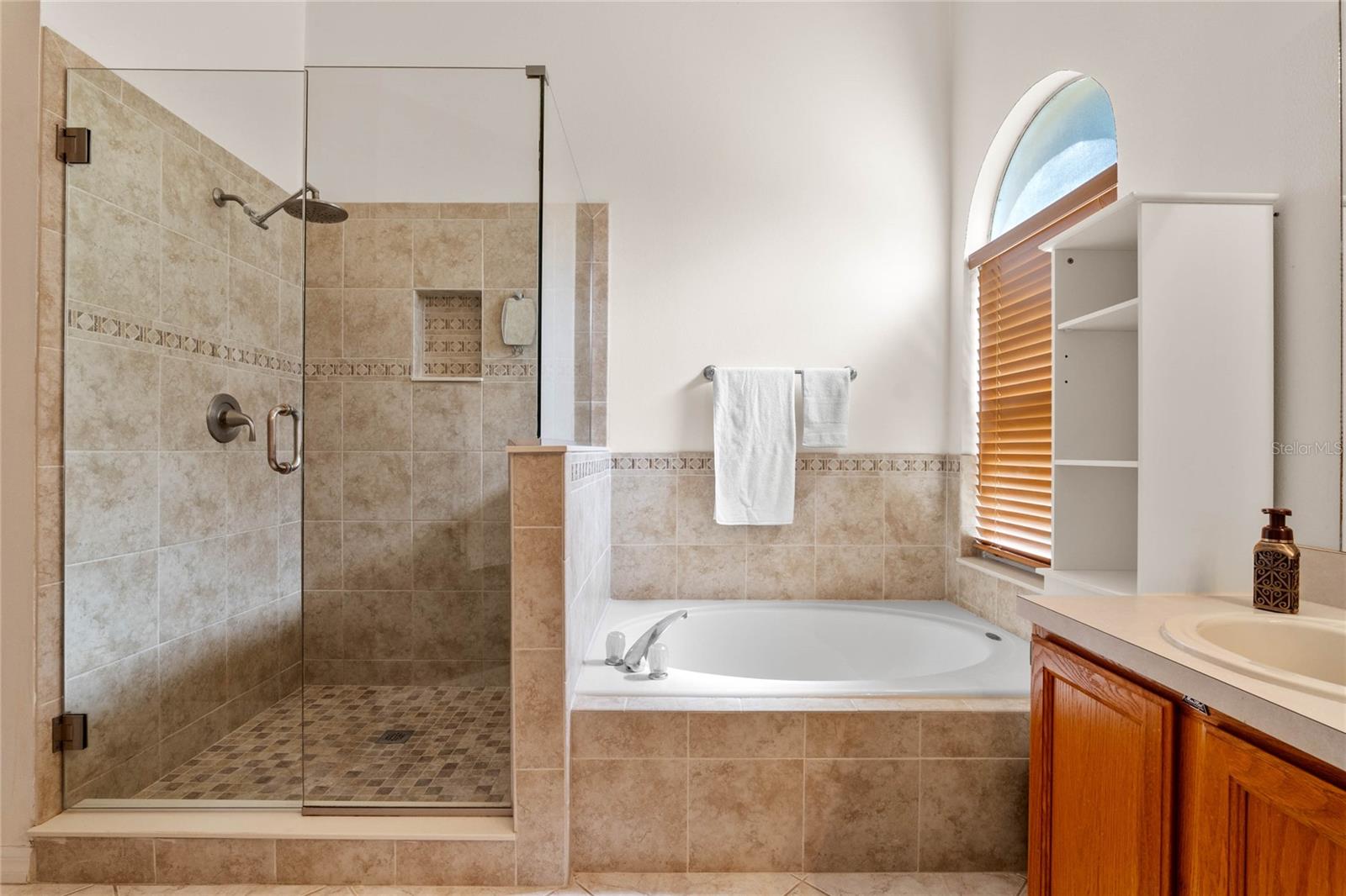 112 WEXHAM CT