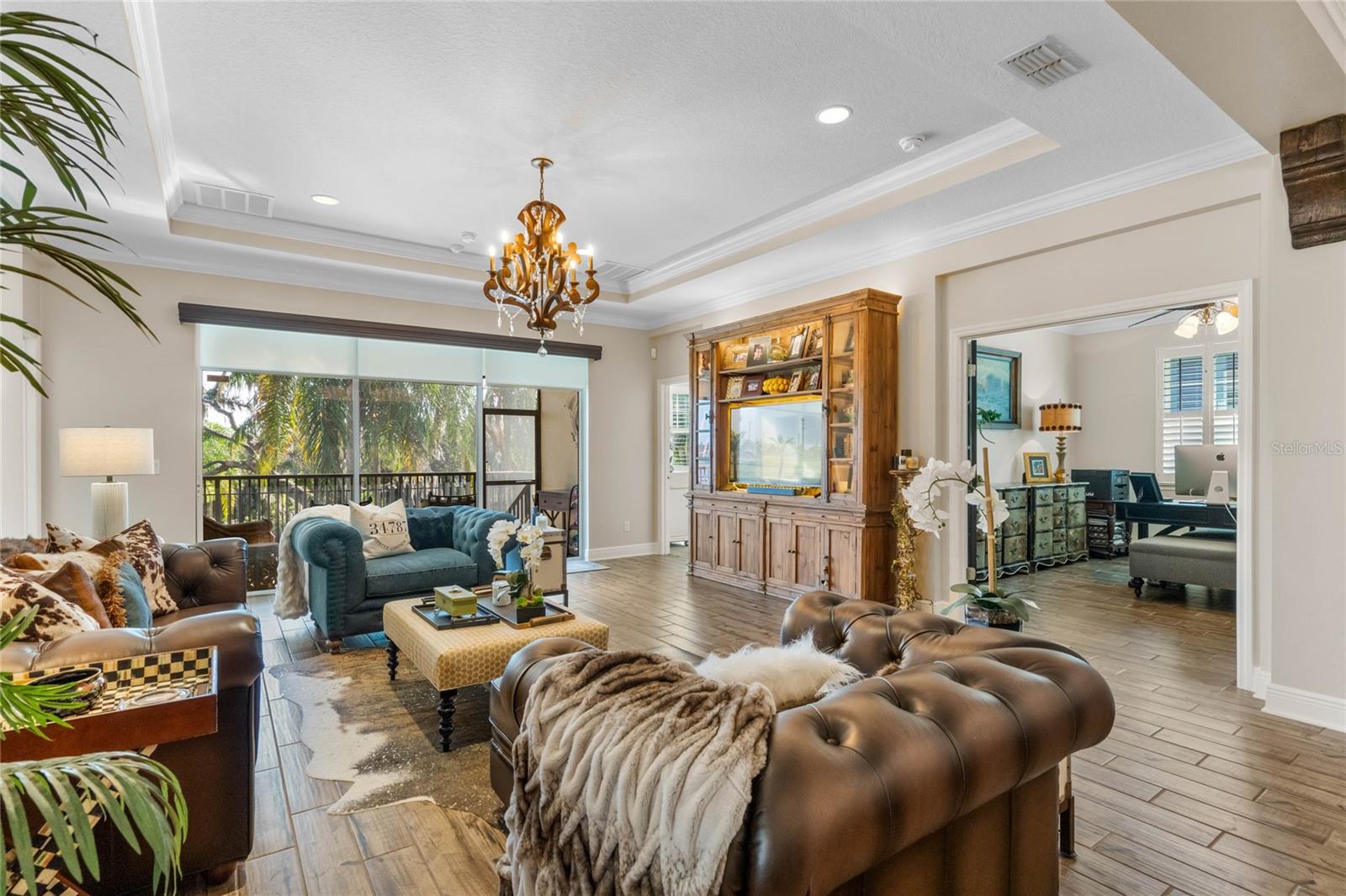 15948 CITRUS KNOLL DR