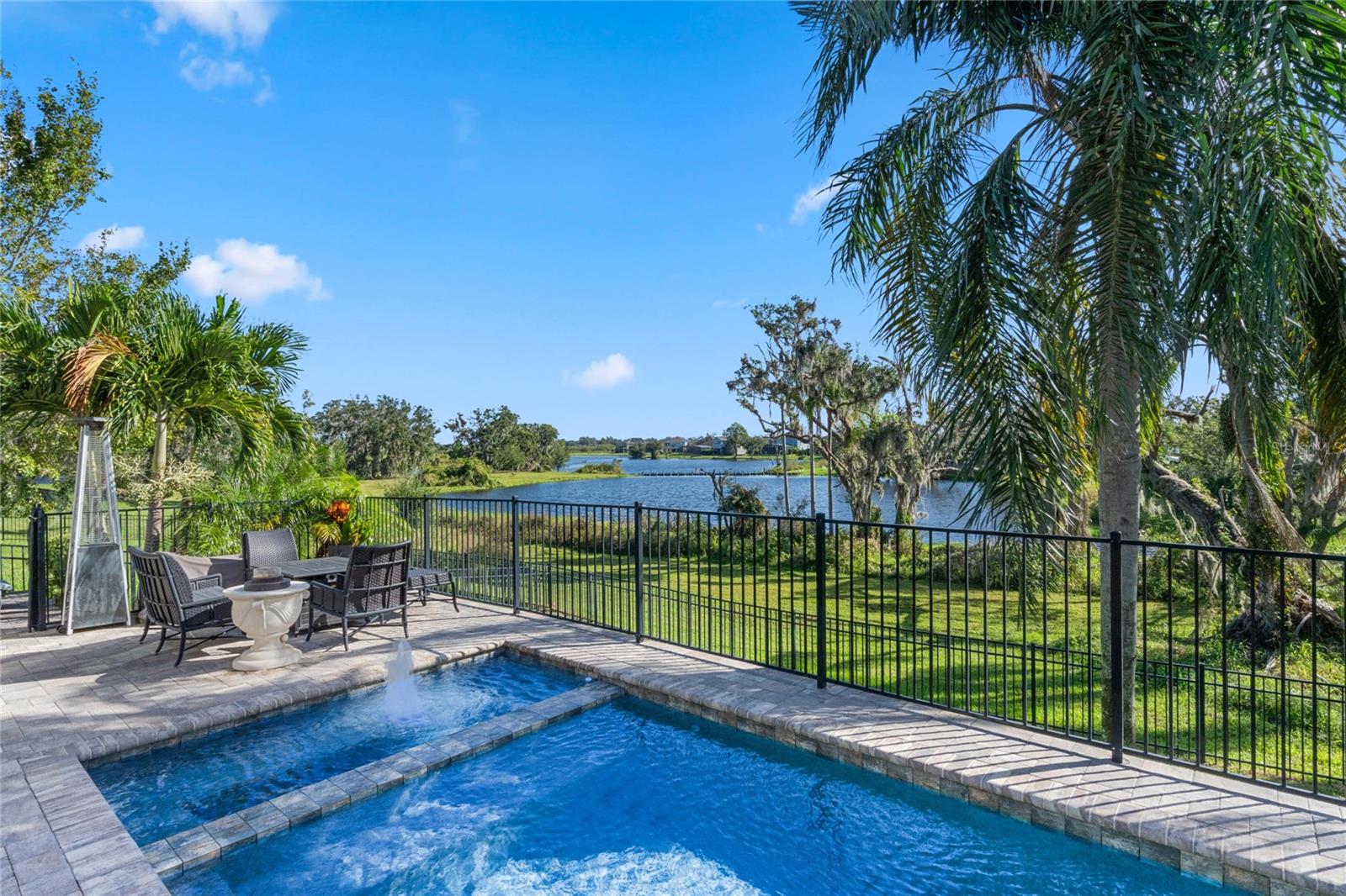 15948 CITRUS KNOLL DR