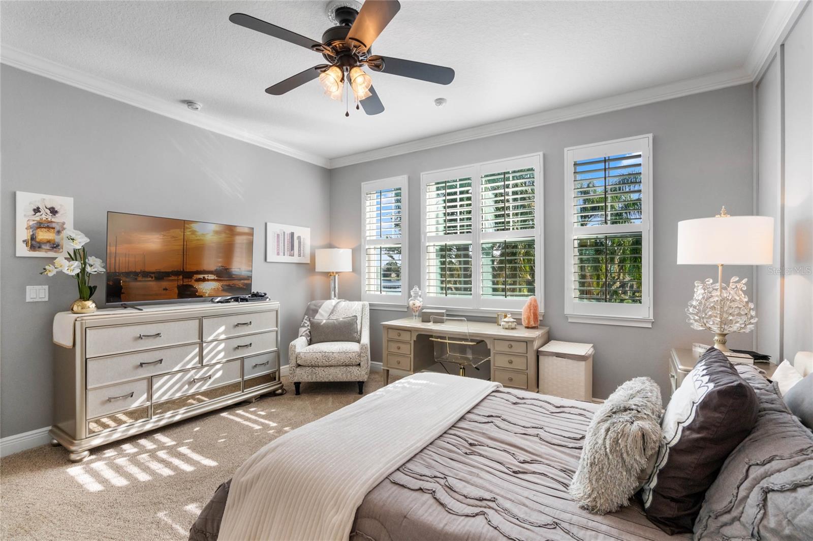 15948 CITRUS KNOLL DR