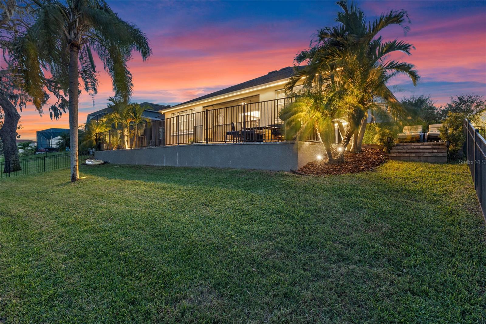 15948 CITRUS KNOLL DR