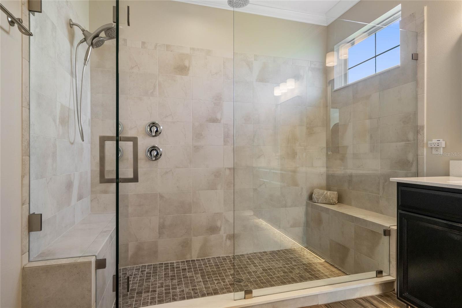 15948 CITRUS KNOLL DR