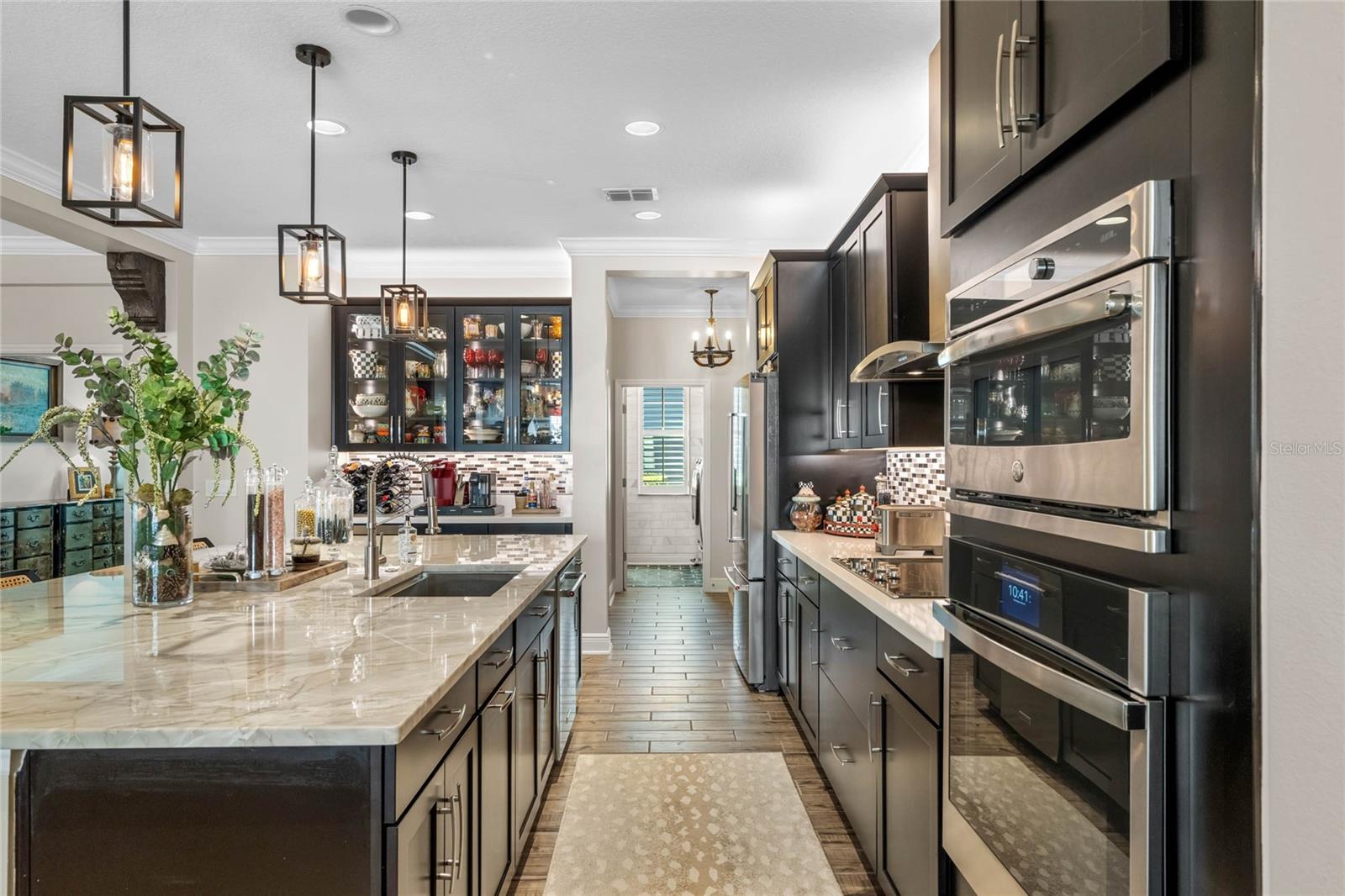 15948 CITRUS KNOLL DR