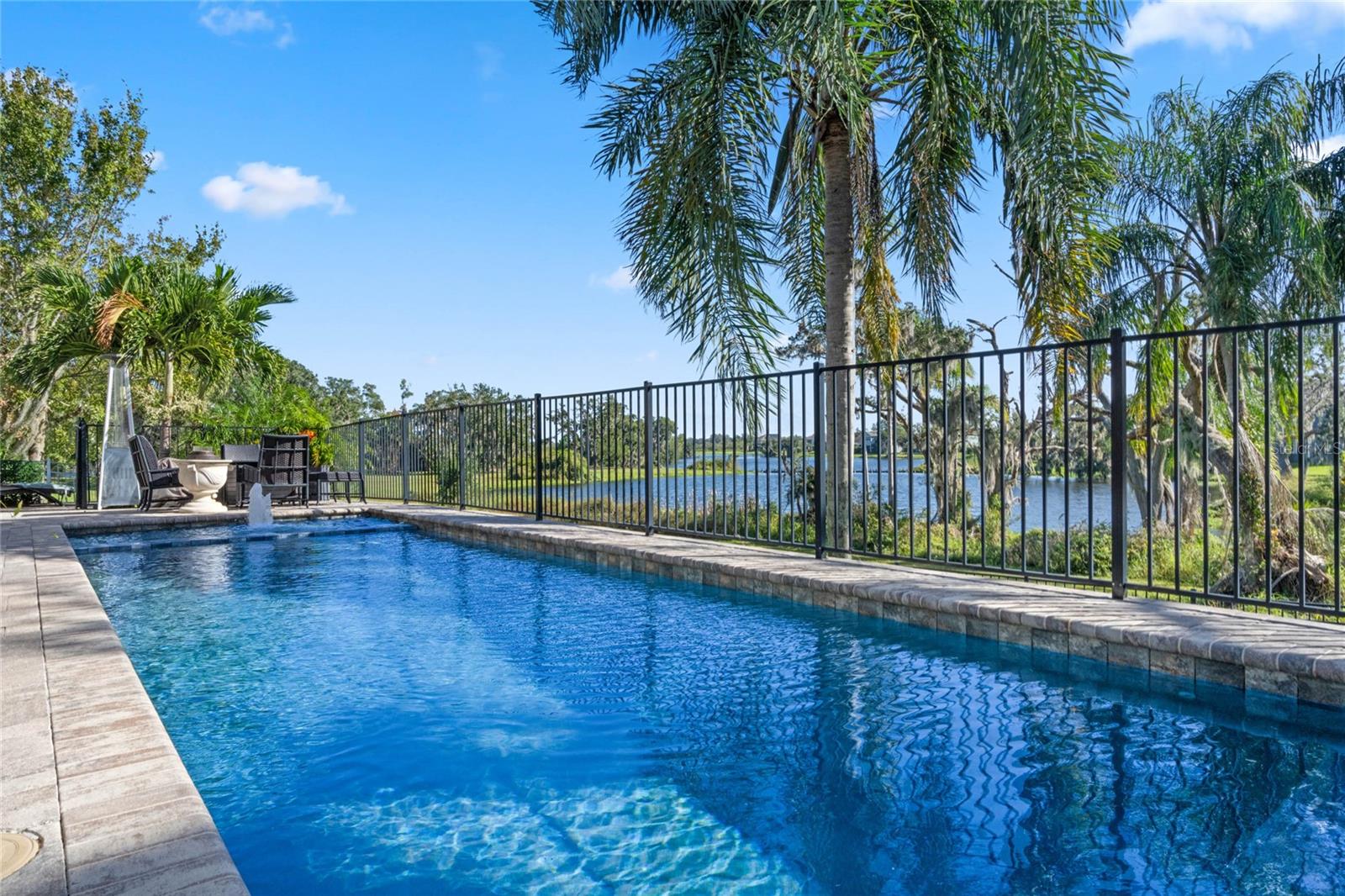 15948 CITRUS KNOLL DR