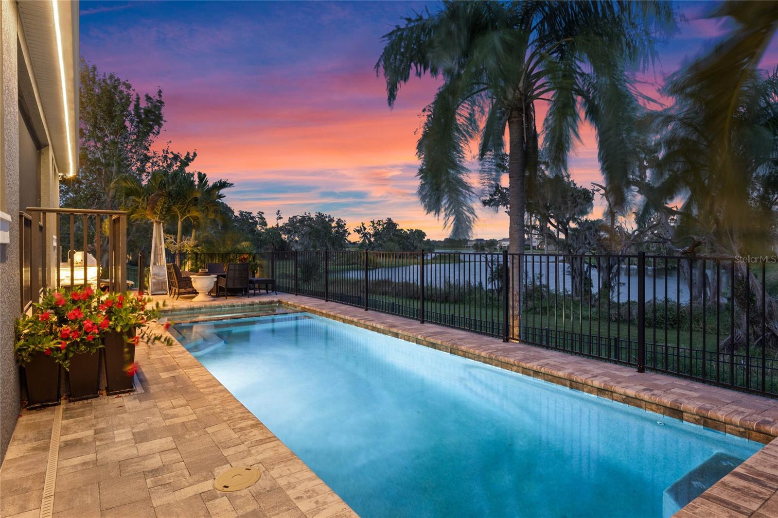 15948 CITRUS KNOLL DR