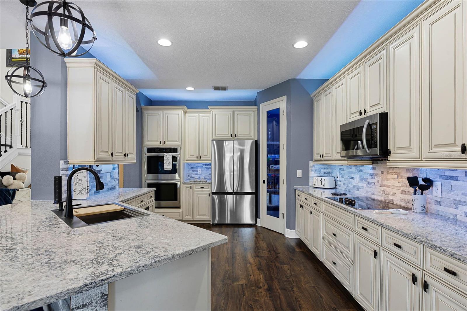 427 EGRET PLACE DR