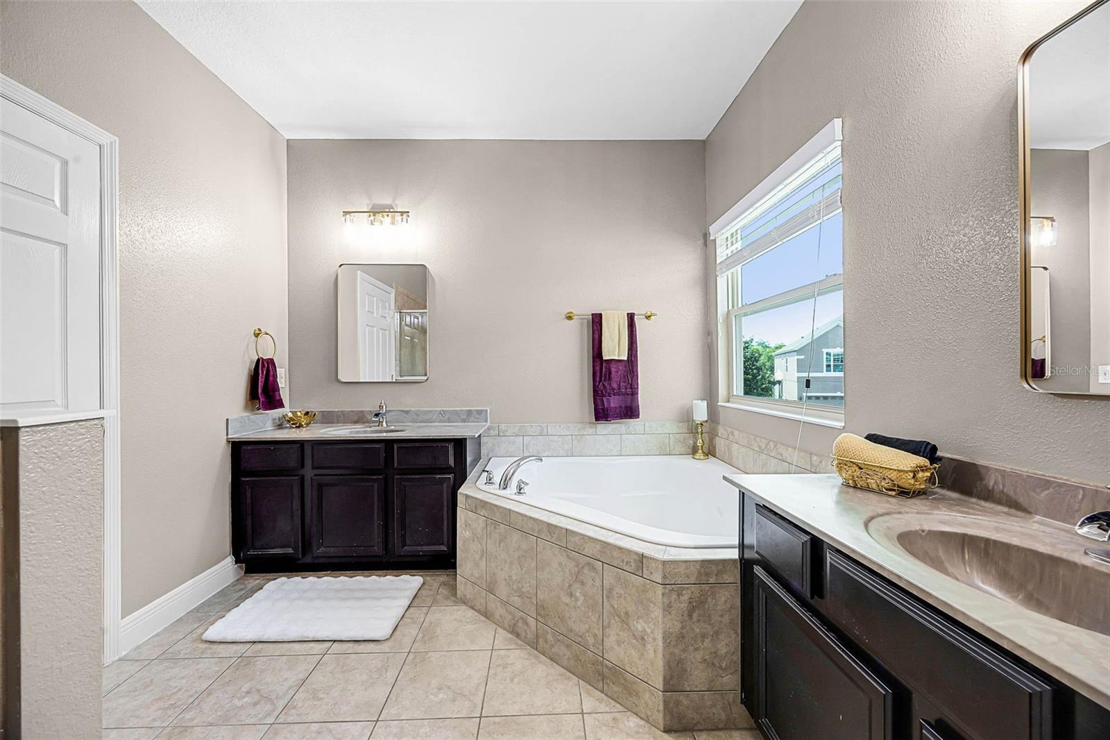 427 EGRET PLACE DR