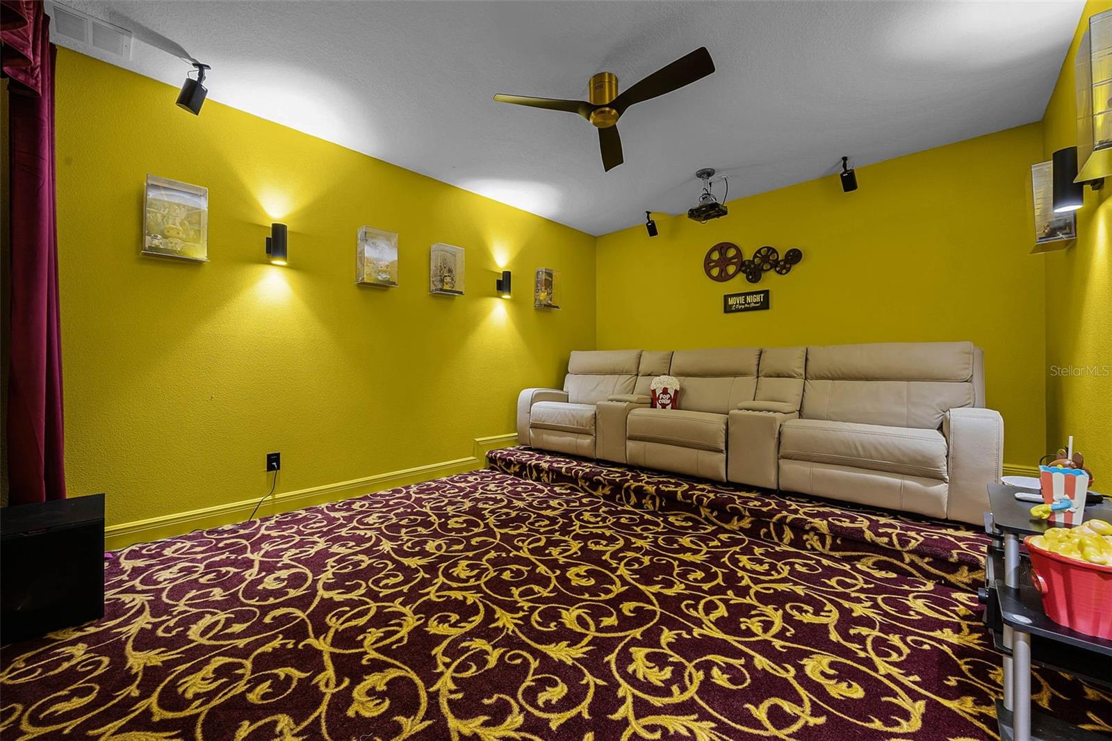 427 EGRET PLACE DR