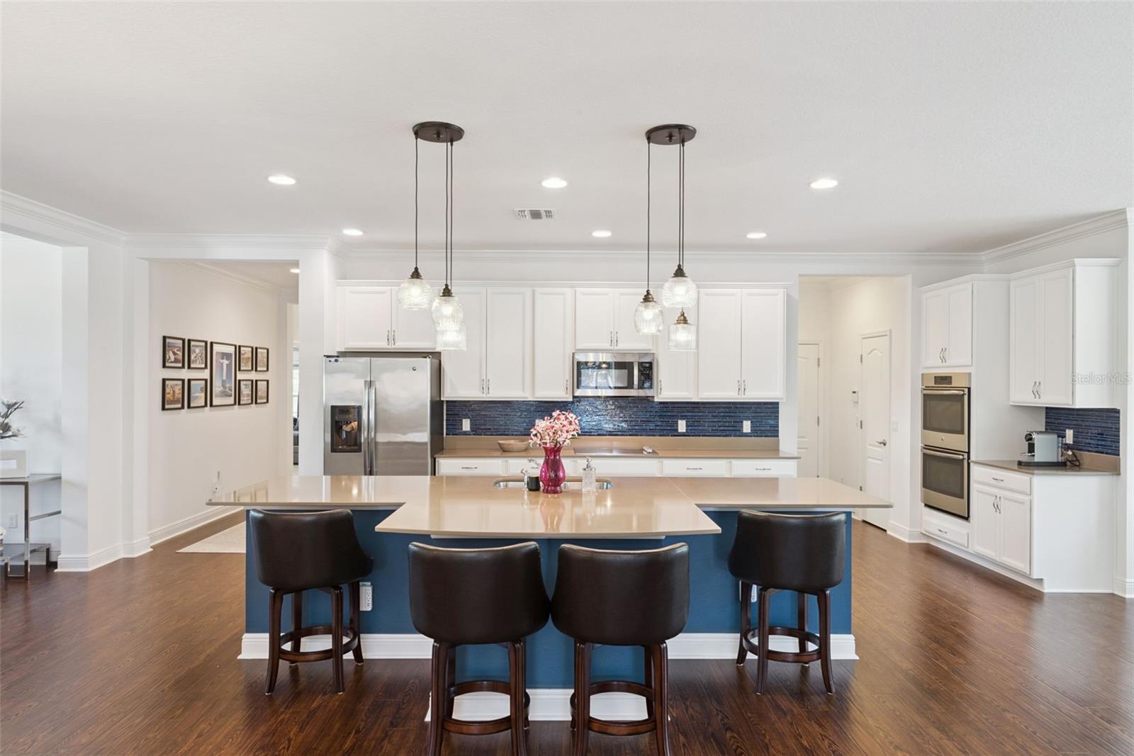 15976 CITRUS KNOLL DR