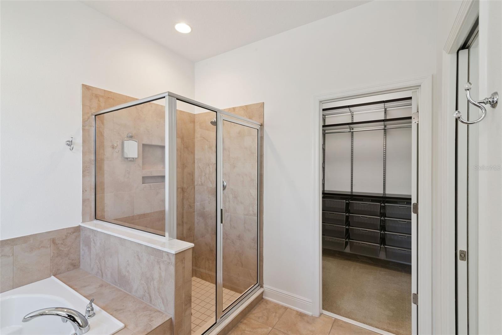 15976 CITRUS KNOLL DR