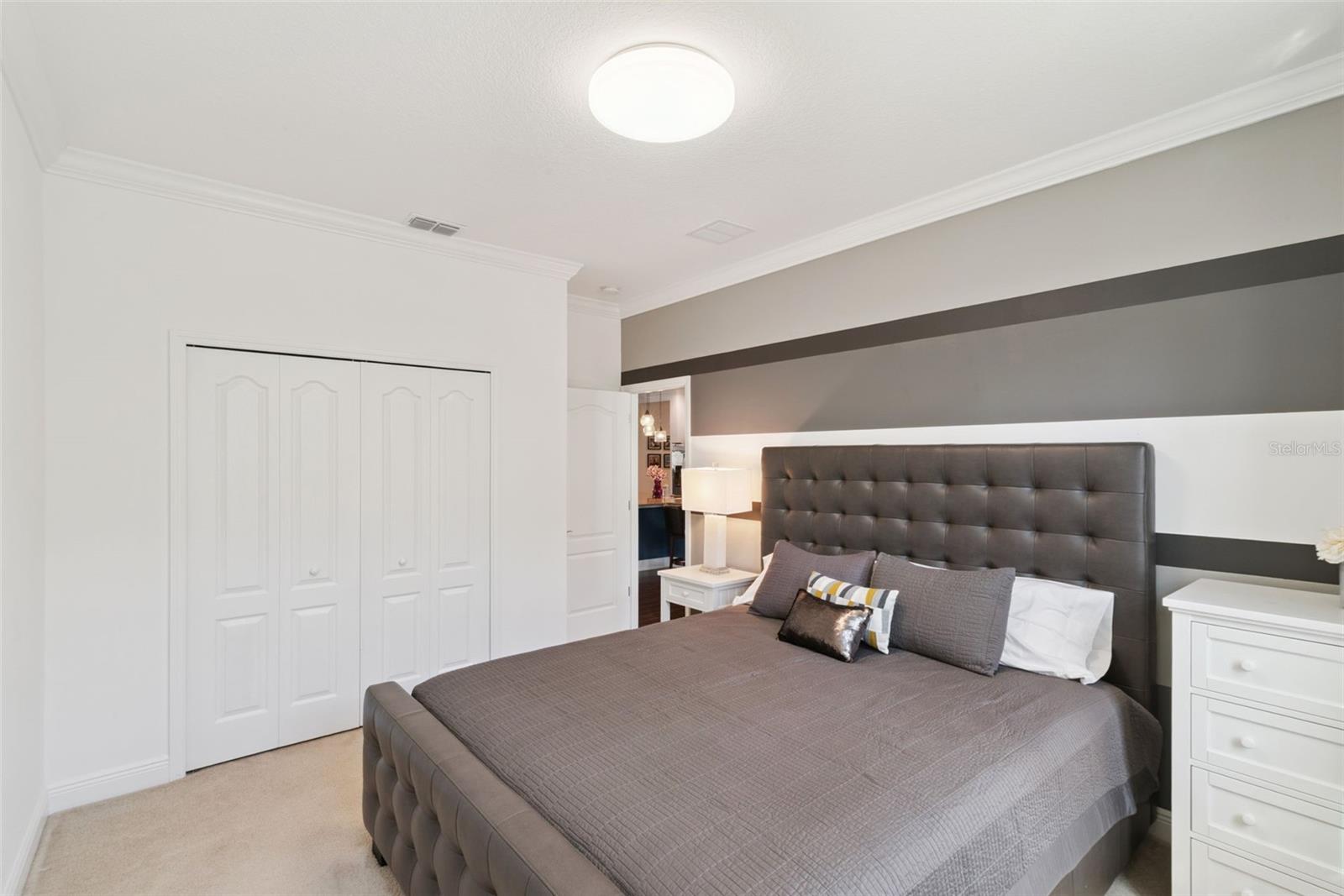 15976 CITRUS KNOLL DR