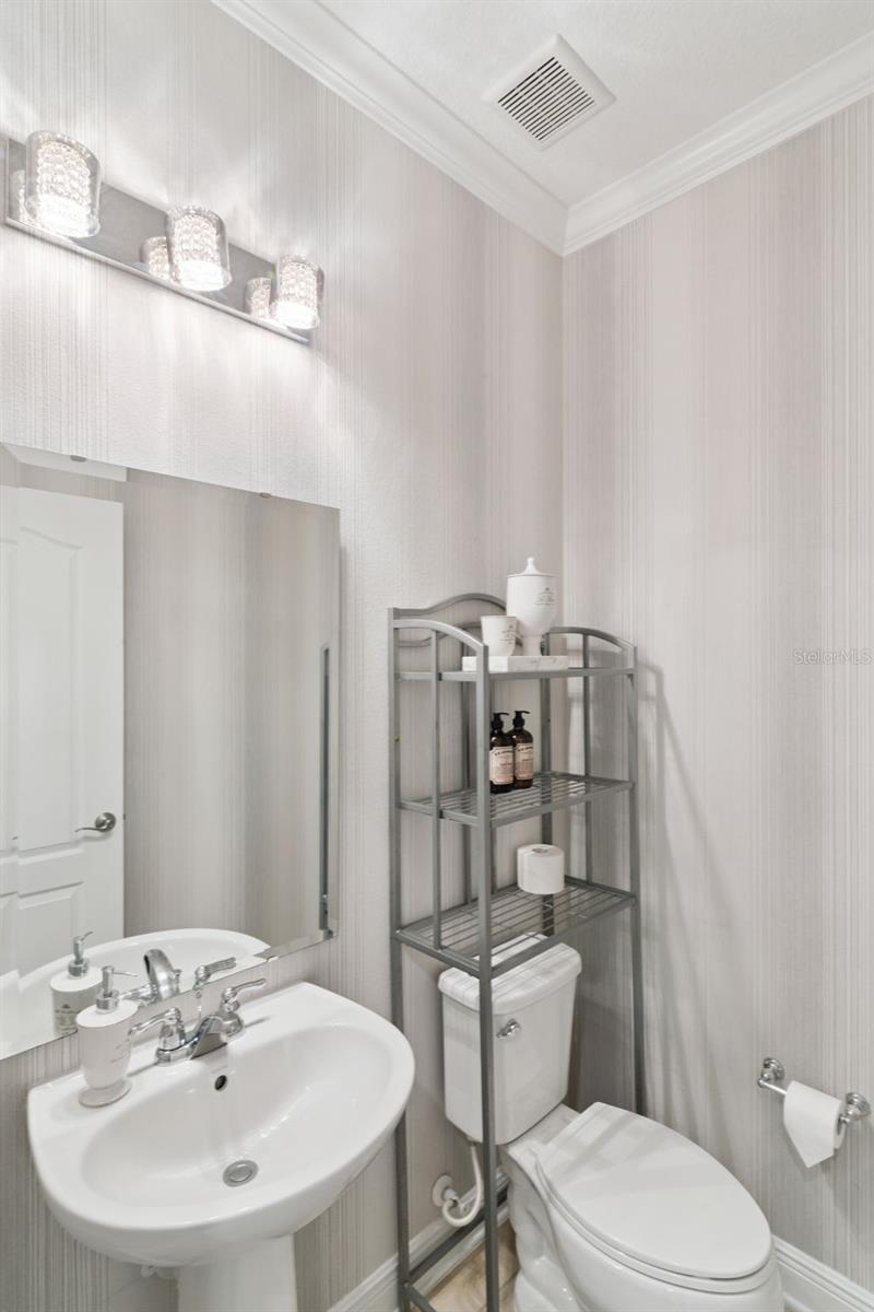 15976 CITRUS KNOLL DR