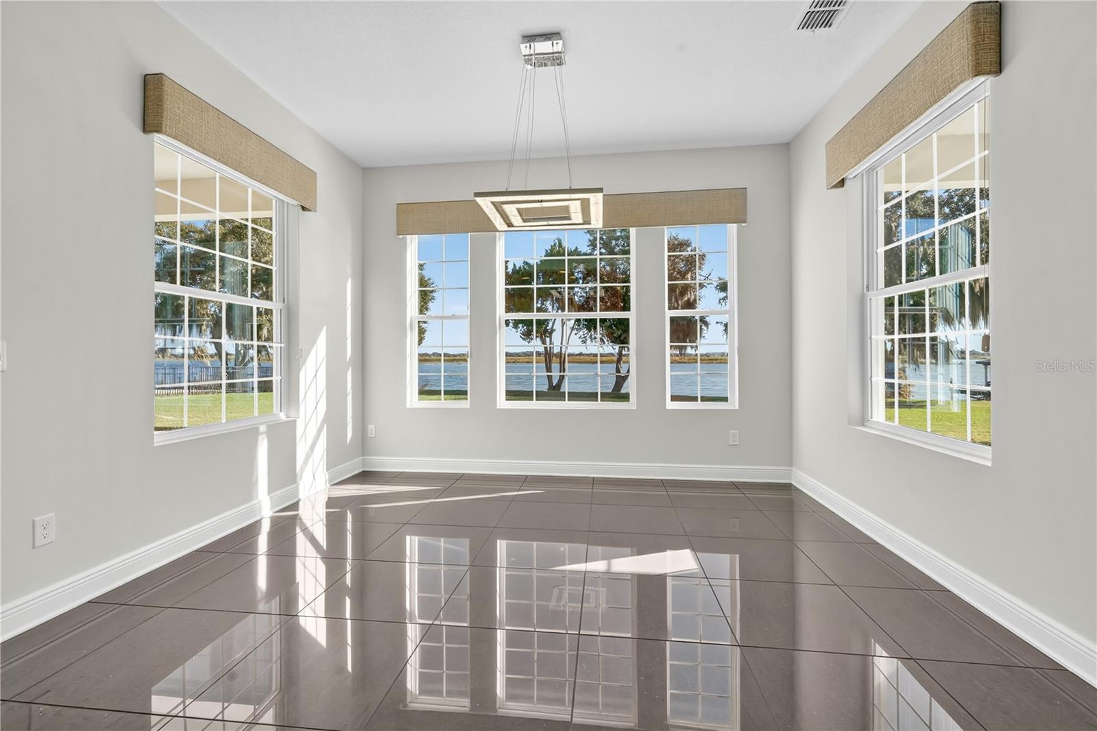 15783 TANGERINE DREAM CT